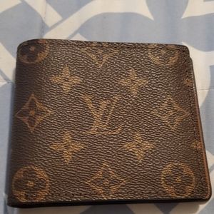 Louis Vuitton Men's Wallet